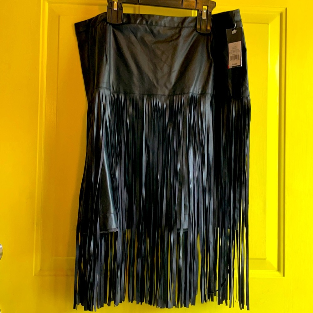 Brand New Mossimo black fringe skirt size 14
